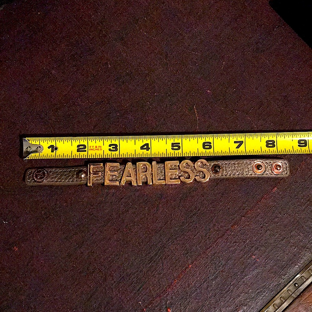 Gifted🎁 BCBGENERATION FEARLESS BRACELET - Picture 4 of 10